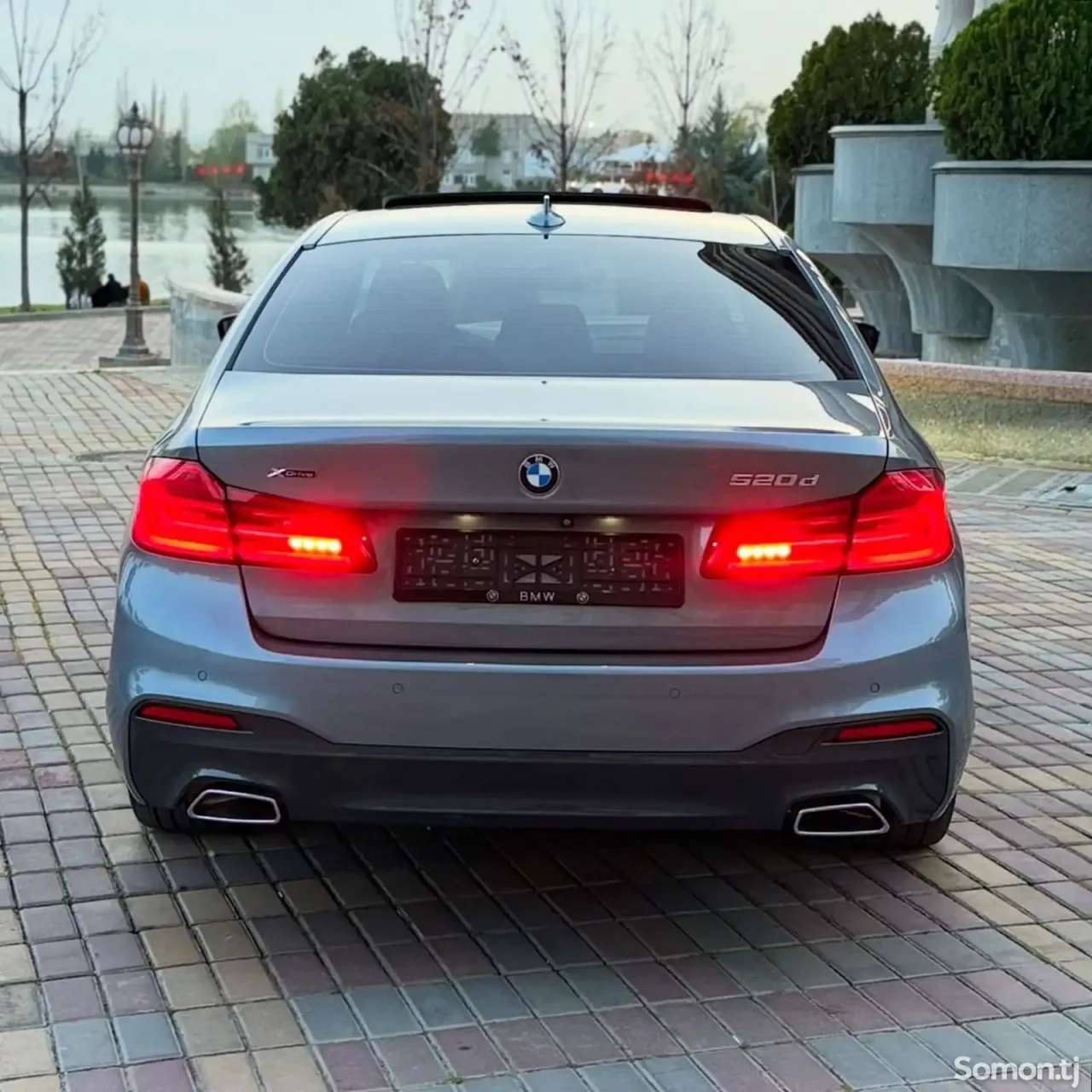 BMW 5 series 2017 · 2.0 AT
