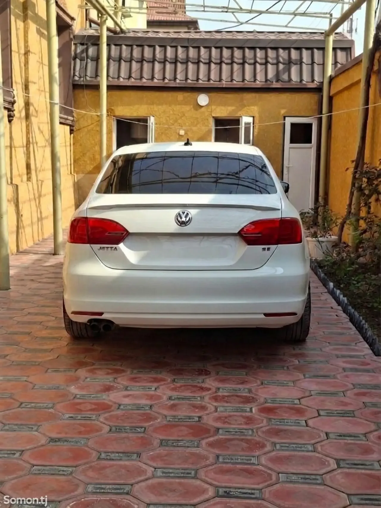 Volkswagen Jetta 2014 · 1.8 AT