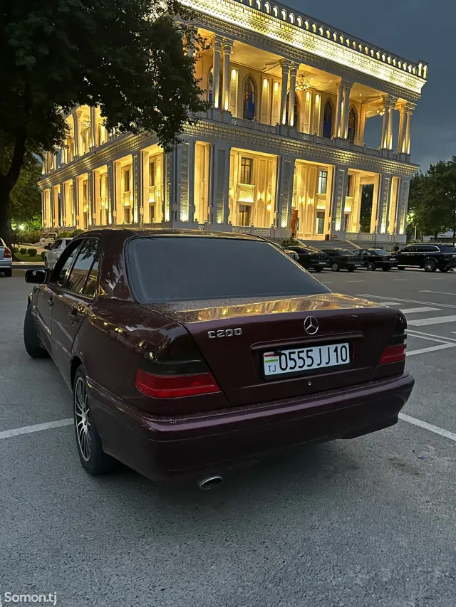 Mercedes-Benz C class 1999 · 2.0 AT