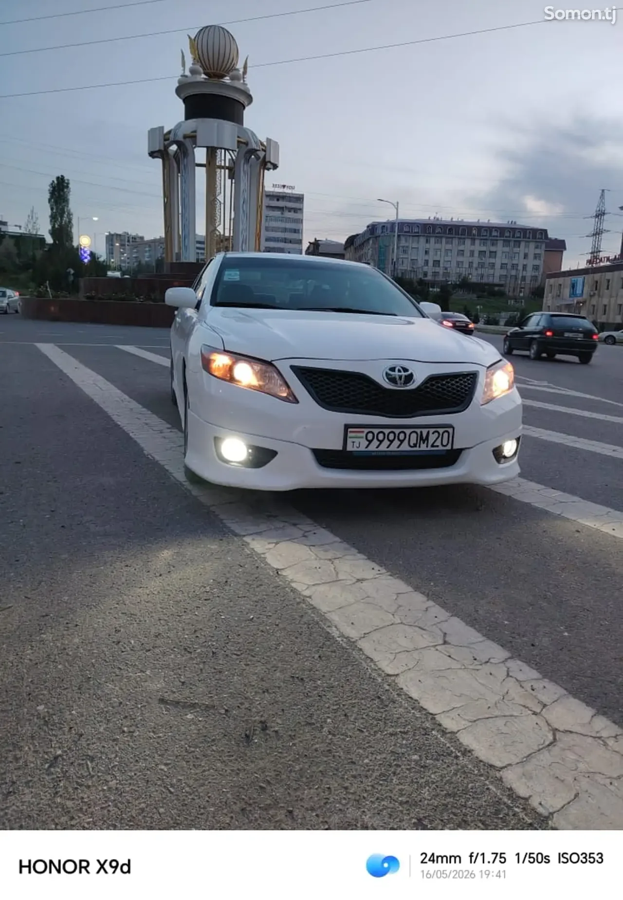 Toyota Camry 2011 · 2.5 AT