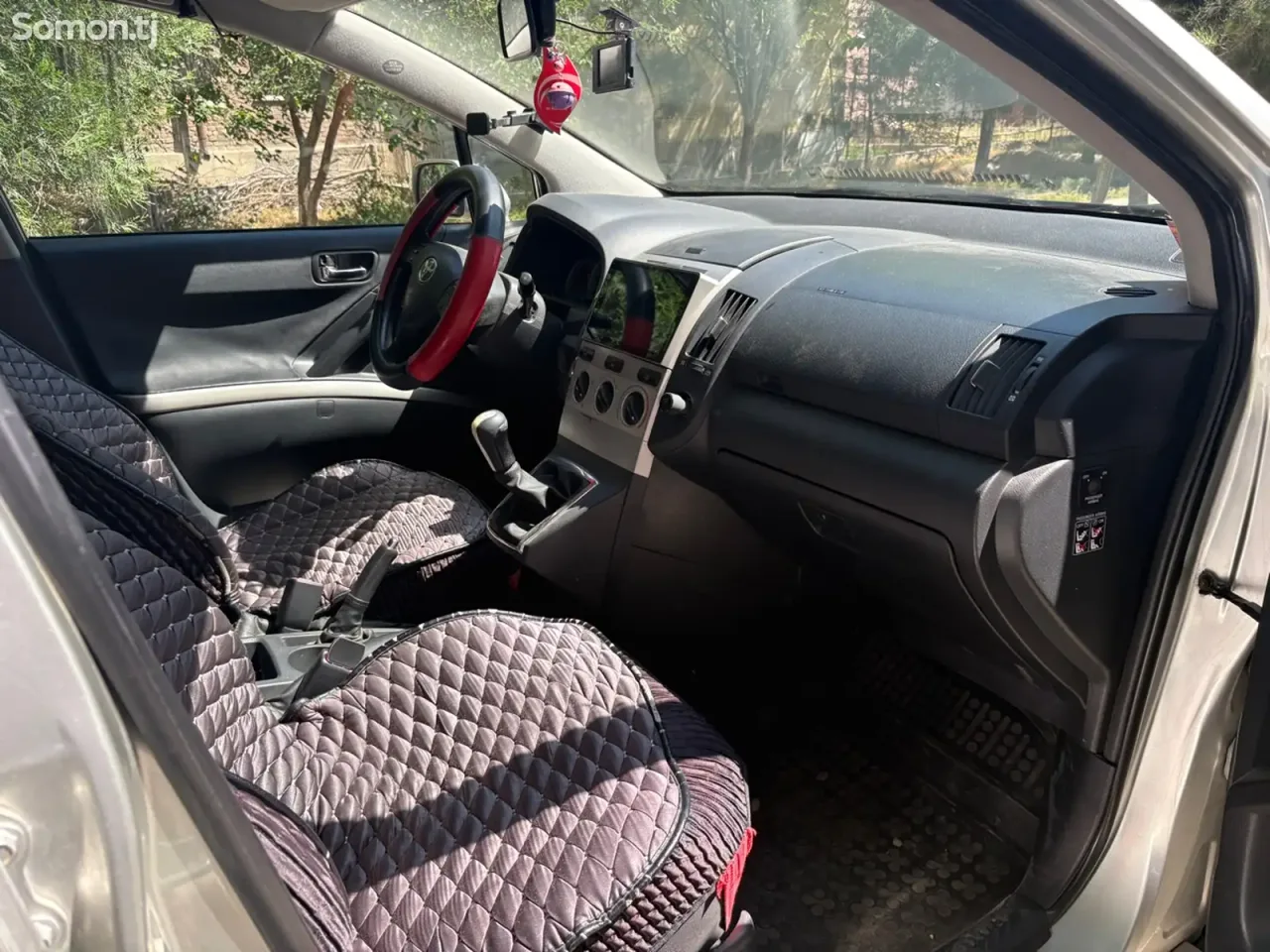 Toyota Corolla Verso 2006 · 1.8 MT