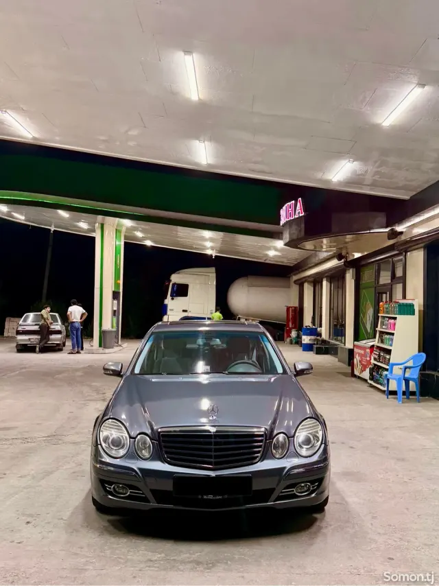Mercedes-Benz E class 2008 · 3.5 AT