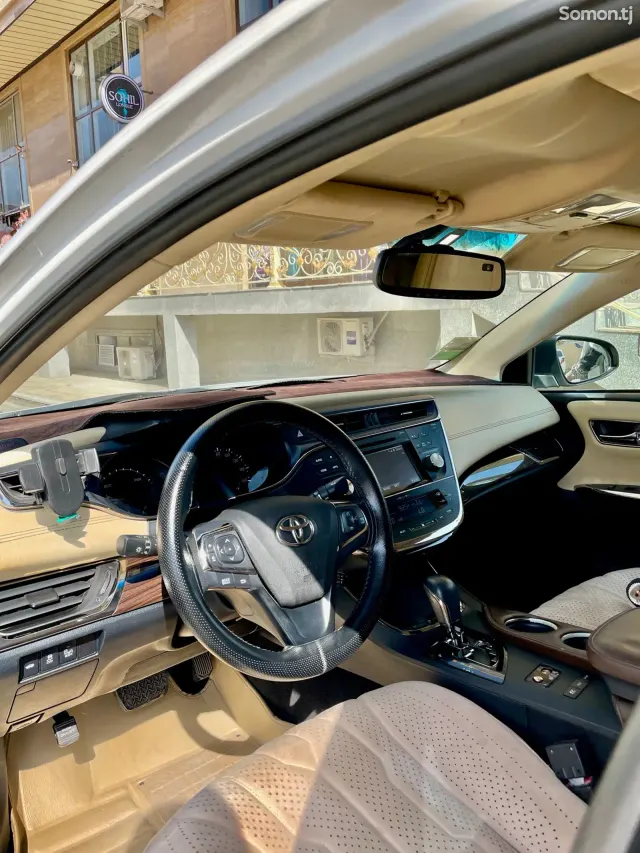 Toyota Avalon 2015 · 2.5 AT