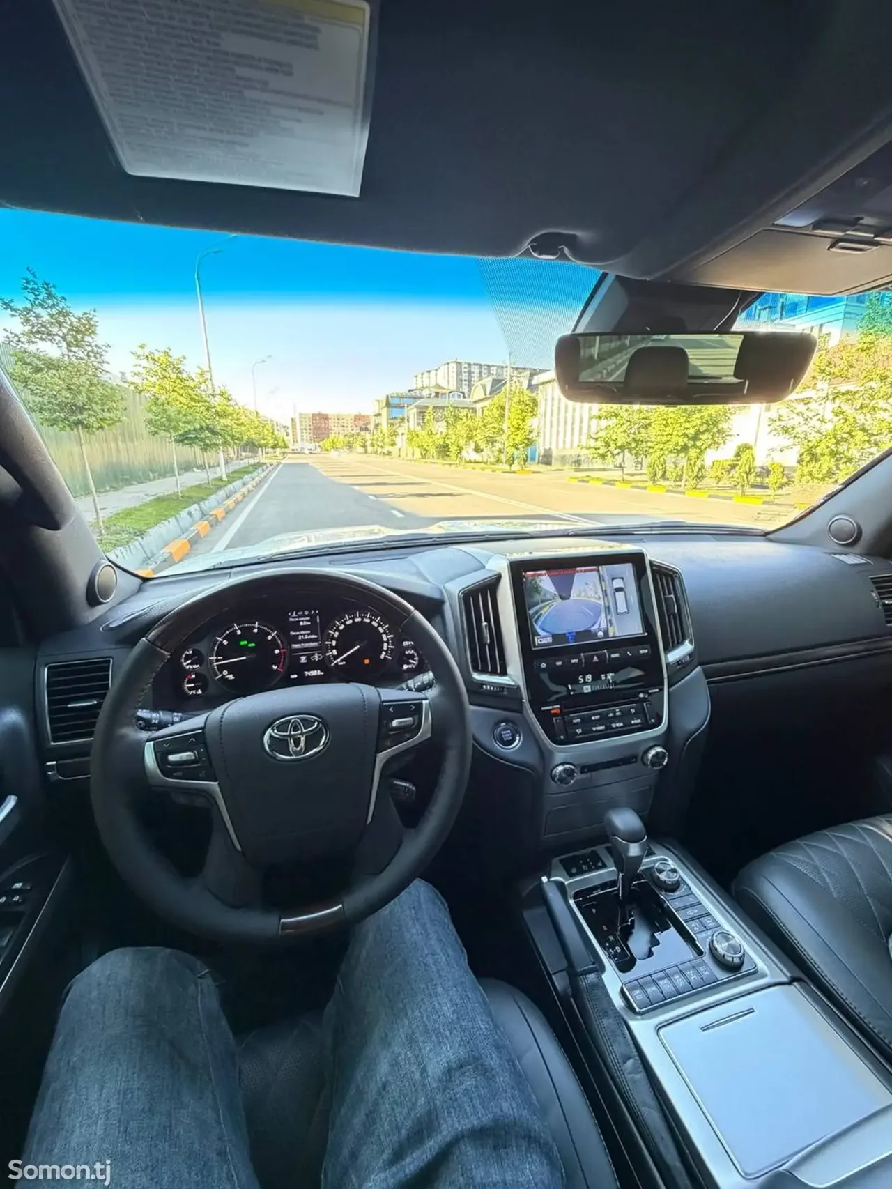 Toyota Land Cruiser 2019 · 4.6 AT