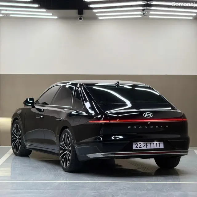 Hyundai Grandeur 2023 · 3.0 AT