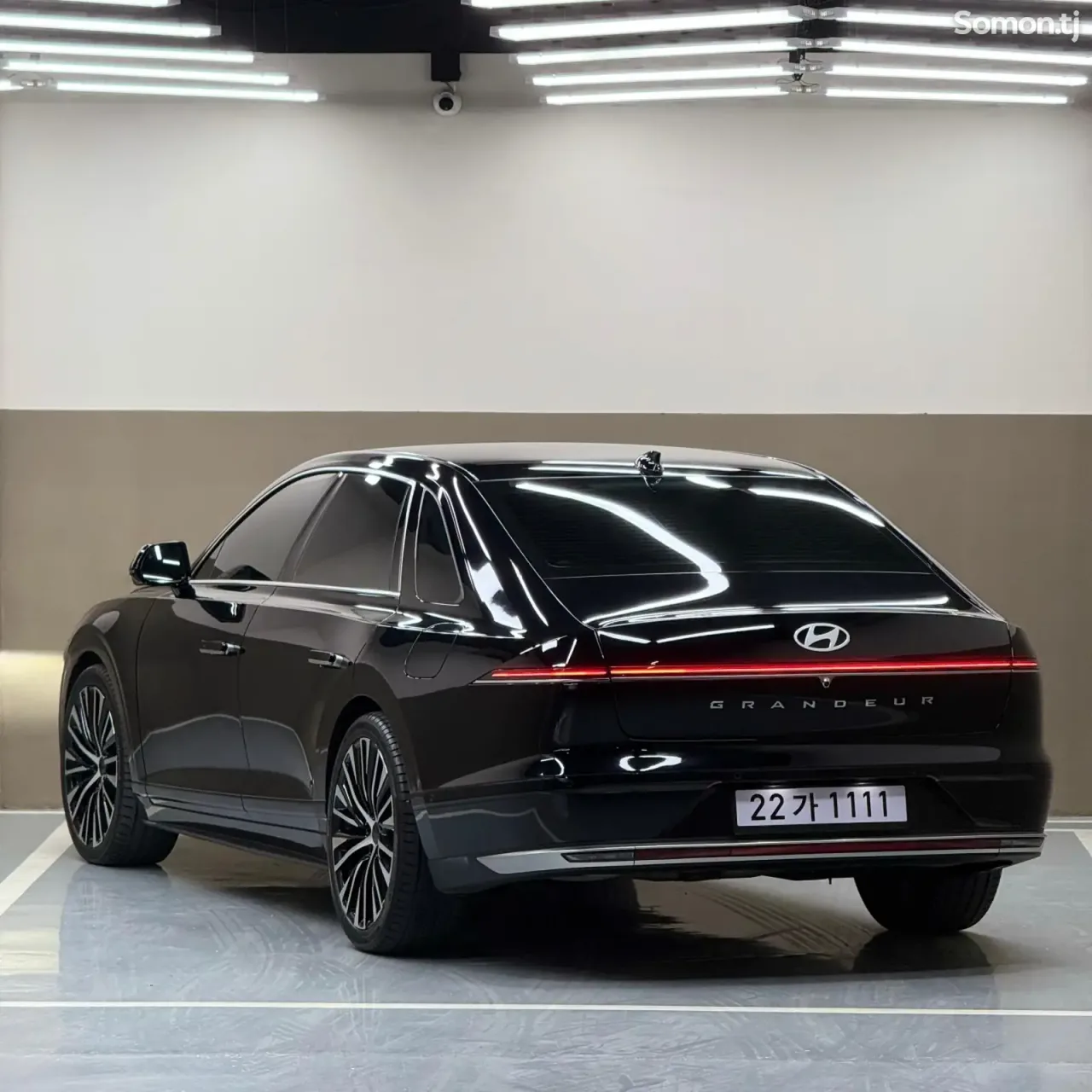 Hyundai Grandeur 2023 · 3.0 AT