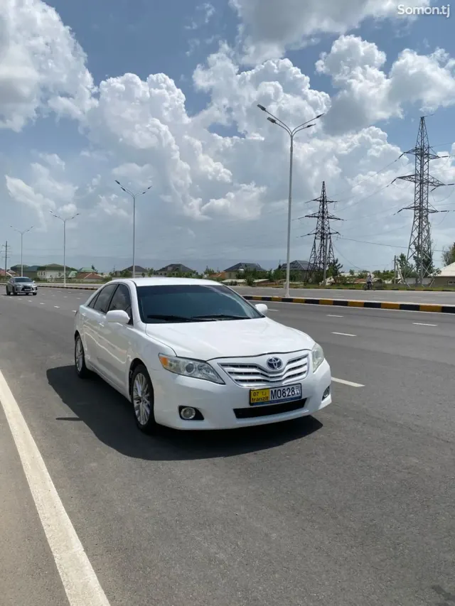 Toyota Camry 2010 · 2.5 AT