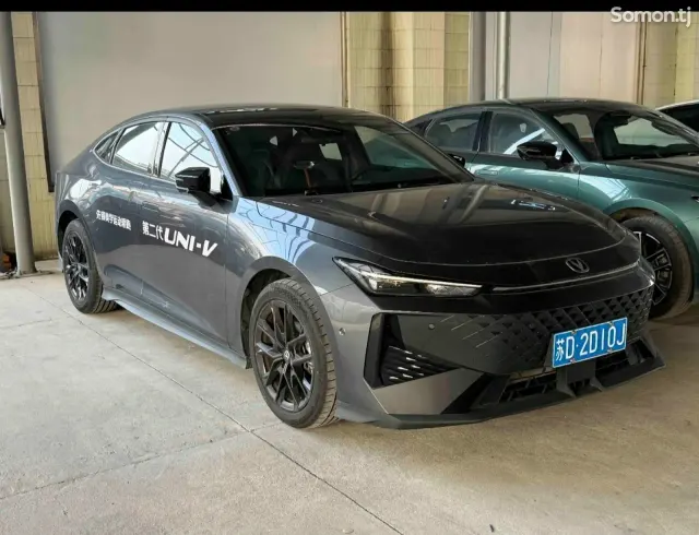 Changan UNI-V 2024 · 1.5 AT