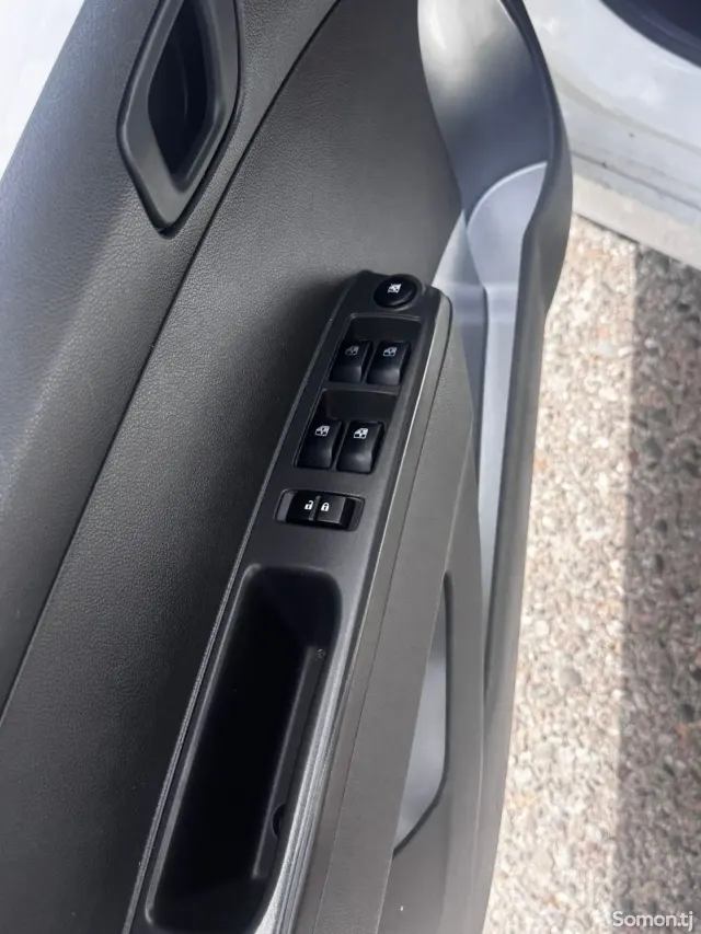 Chevrolet Spark 2014 · 1.1 AT