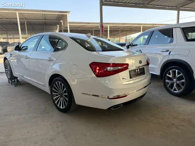 Kia K7 2015 · 2.4 AT