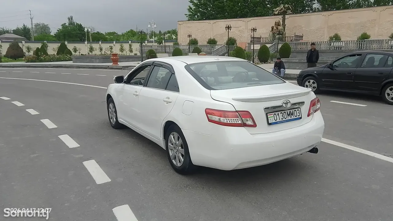 Toyota Camry 2009 · 2.4 AT
