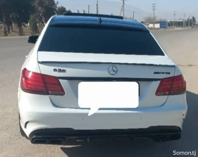 Mercedes-Benz E class 2010 · 3.5 AT