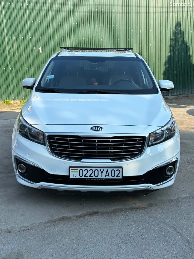 Kia Carnival 2016 · 2.2 AT