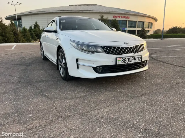 Kia K5 2016 · 1.7 AT