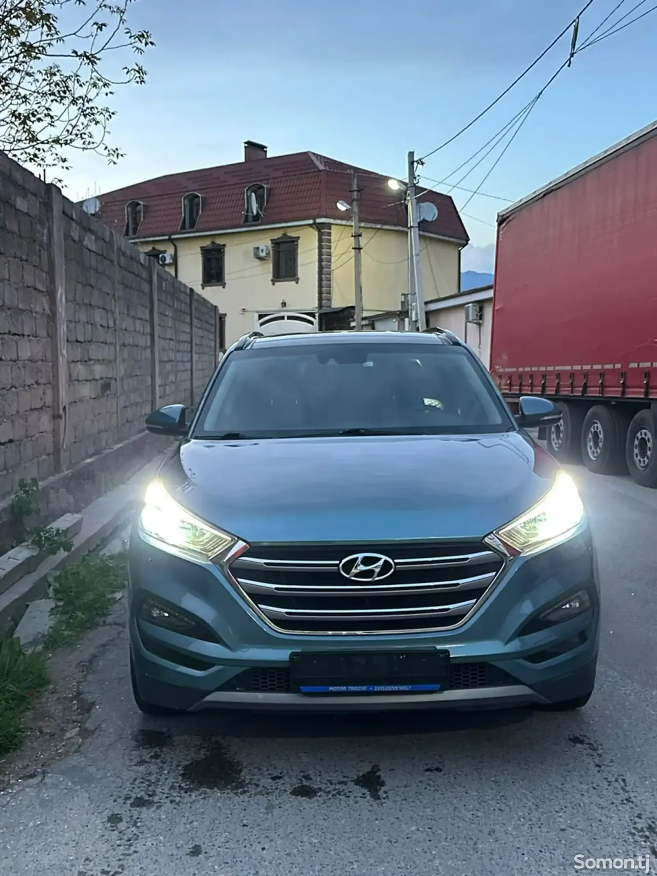 Hyundai Tucson 2016 · 1.6 AT