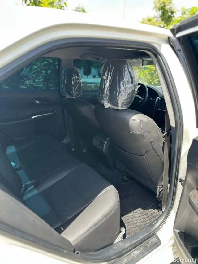 Toyota Camry 2017 · 2.5 AT