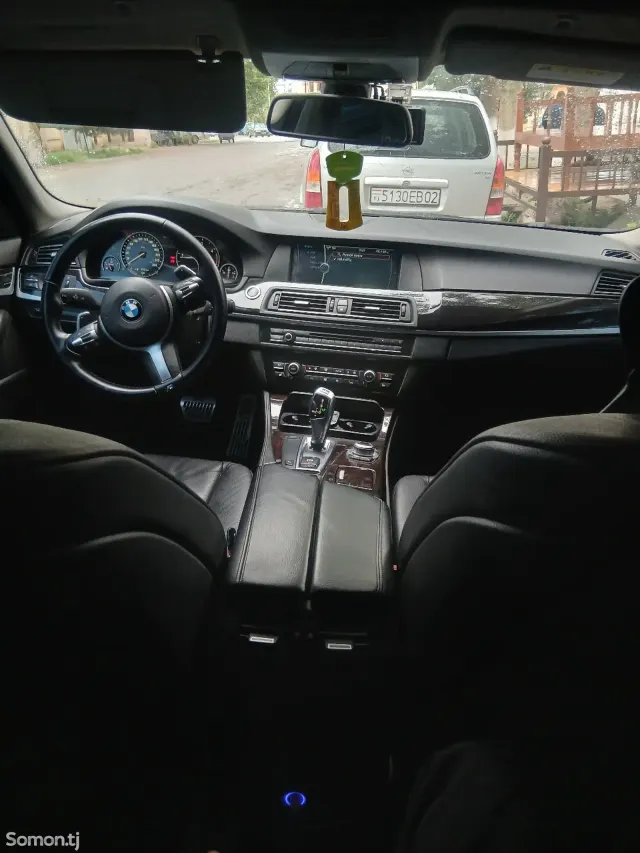 BMW 5 series 2012 · 2.0 AT