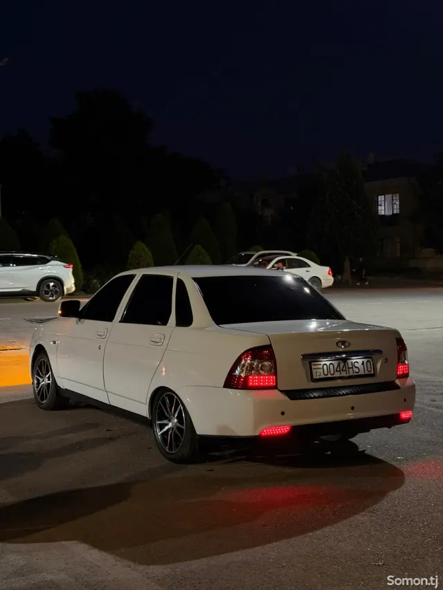 Lada (ВАЗ) Priora 2014 · 1.7 MT