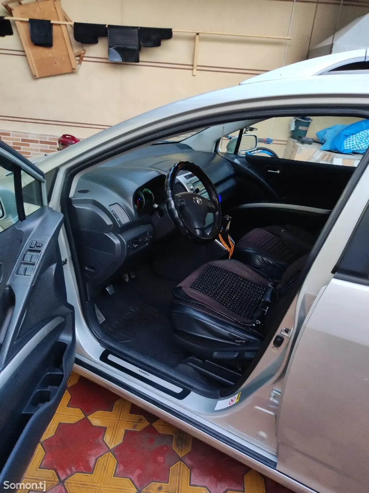 Toyota Verso 2006 · 1.8 MT