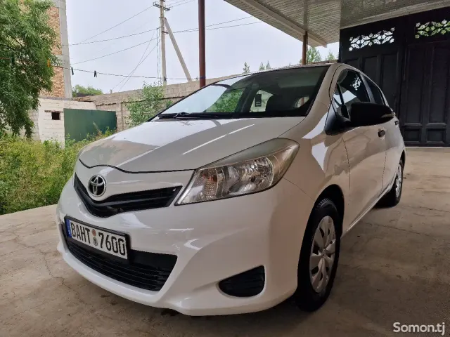 Toyota Yaris 2014 · 1.0 MT