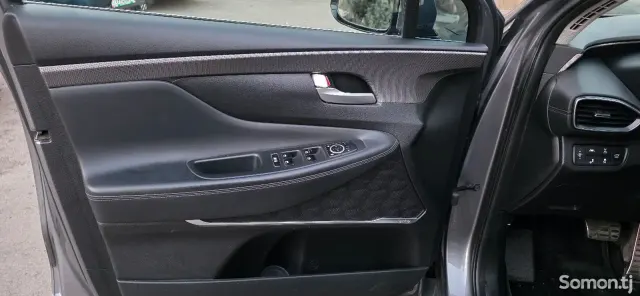 Hyundai Santa Fe 2019 · 2.0 AT