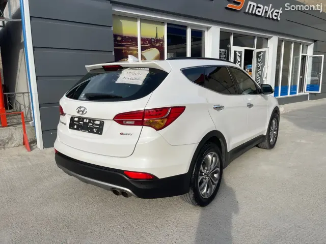 Hyundai Santa Fe 2015 · 2.2 AT