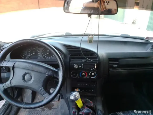 BMW M3 1995 · 1.6 MT