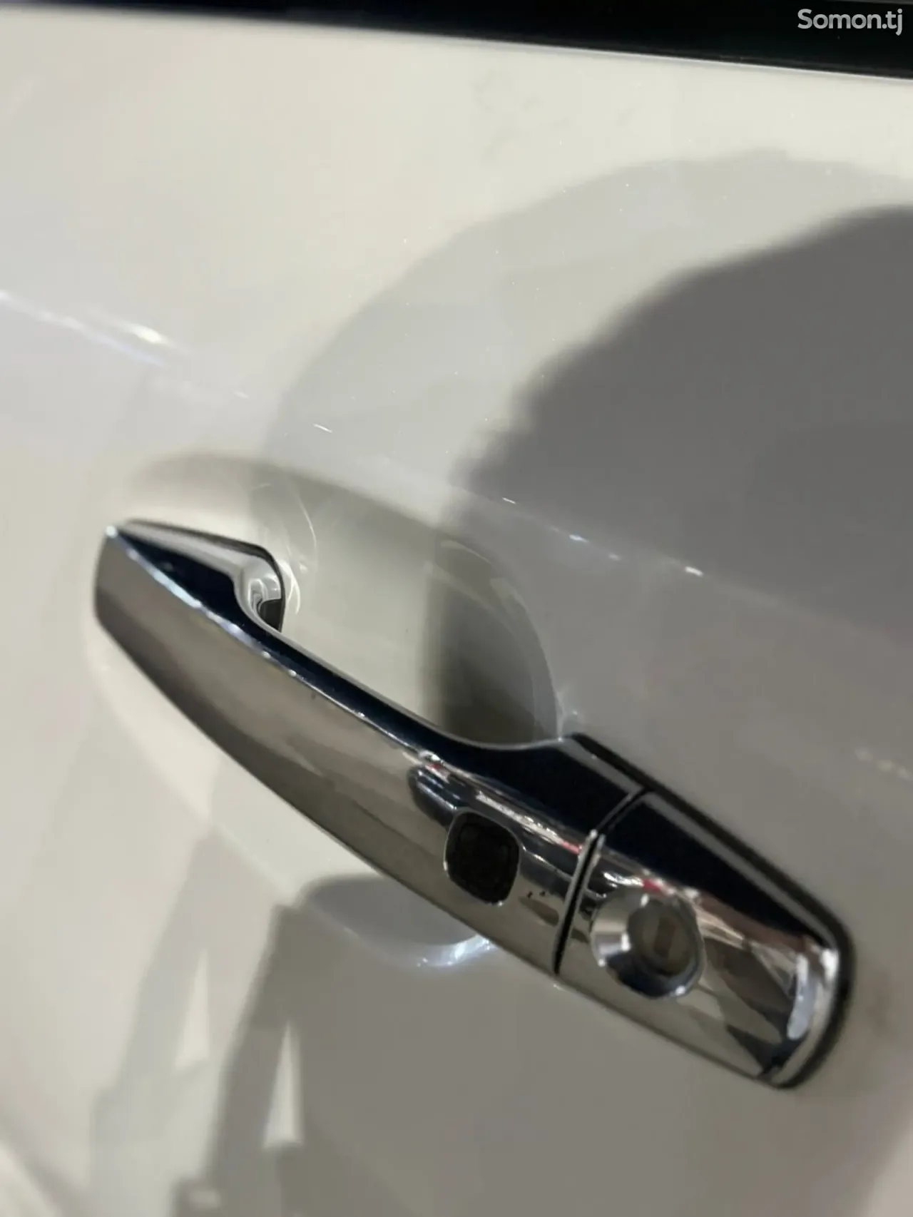 Toyota Land Cruiser 2014 · 4.6 AT