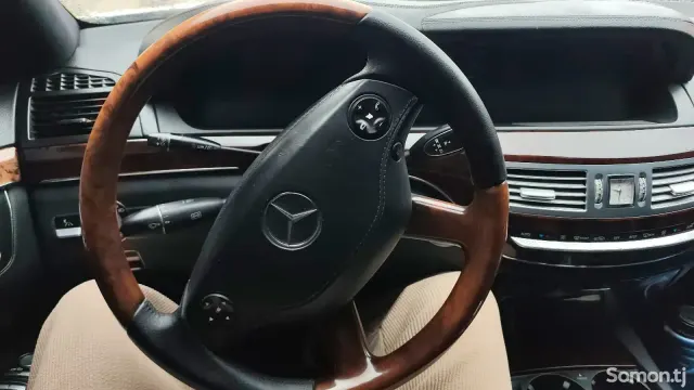 Mercedes-Benz S class 2009 · 5.5 CVT