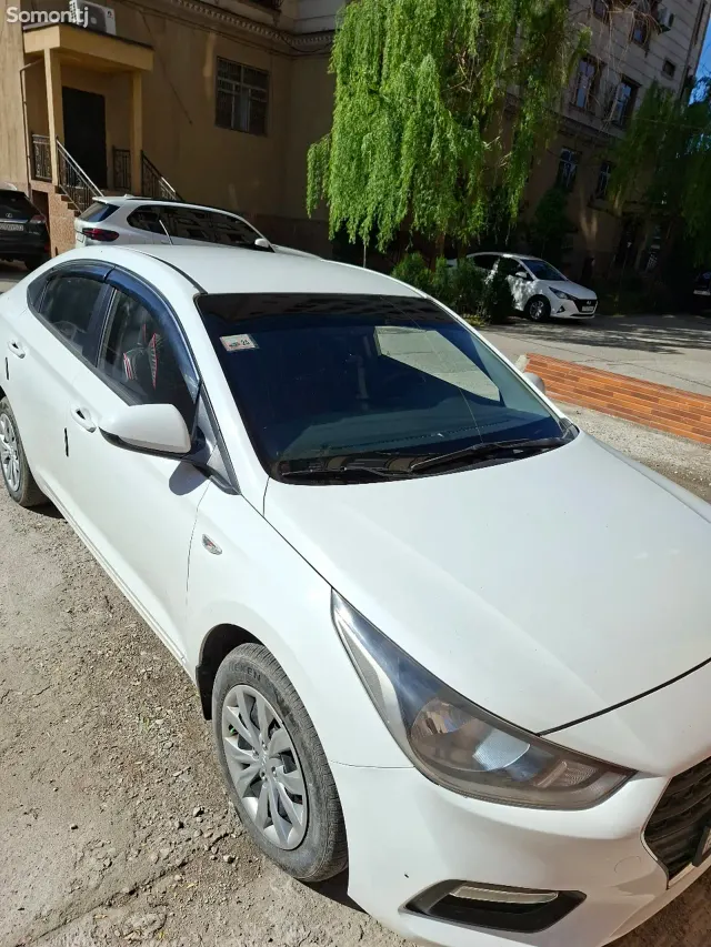 Hyundai Solaris 2019 · 1.6 AT