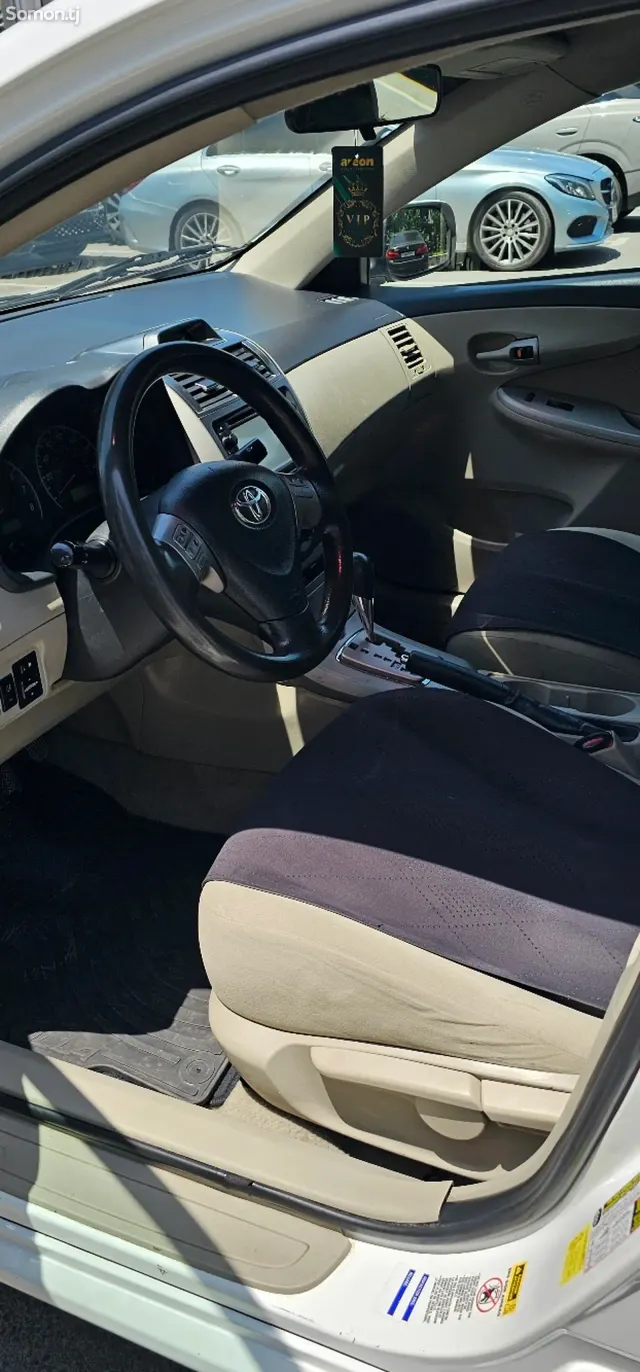 Toyota Corolla 2013 · 1.8 AT