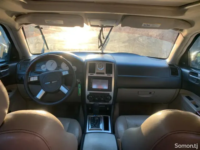 Chrysler 300C 2007 · AT