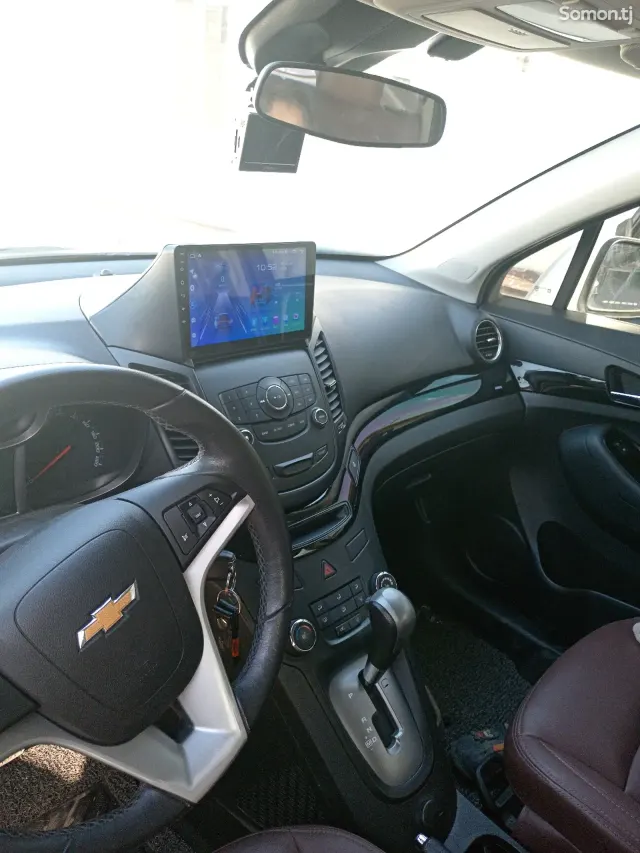 Chevrolet Orlando 2015 · 2.0 AT