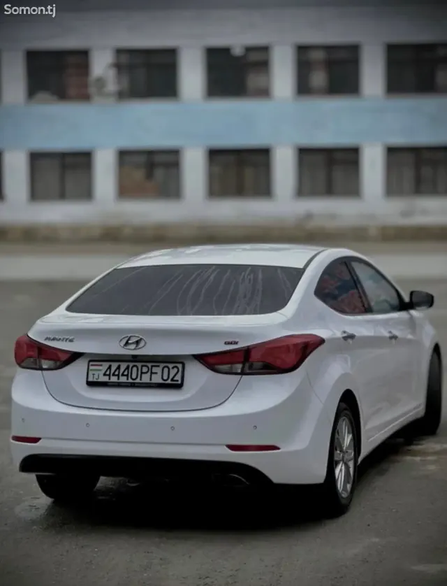 Hyundai Avante 2014 · 1.6 AT