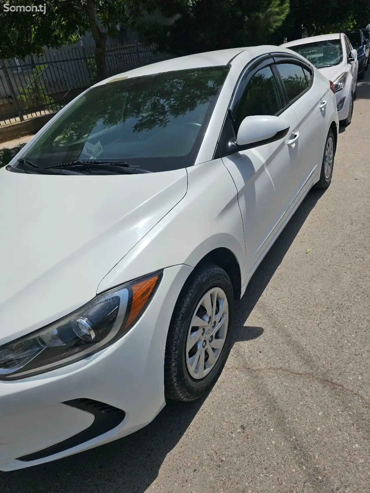 Hyundai Elantra 2017 · 2.0 AT