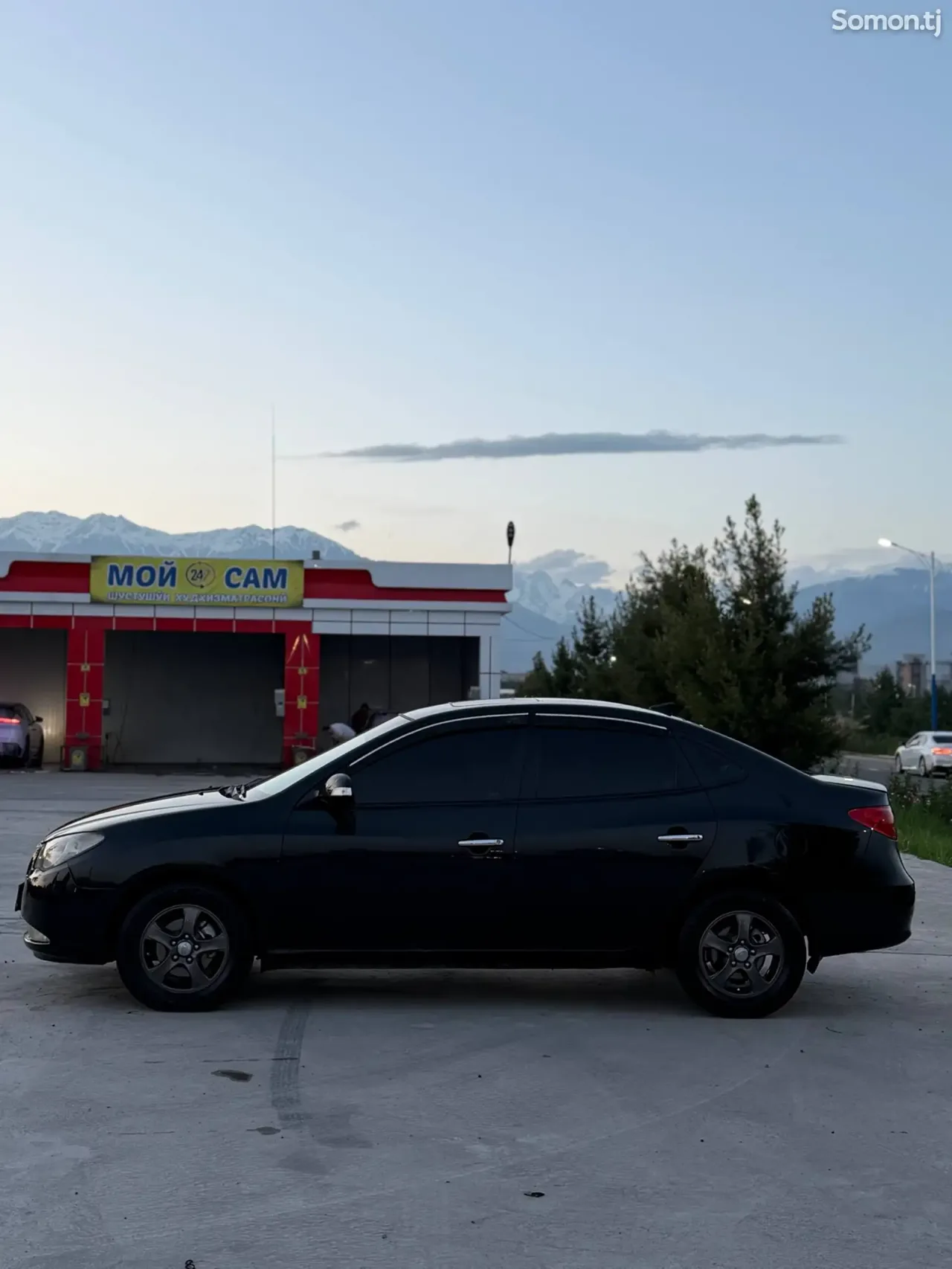 Hyundai Avante 2010 · 1.6 AT