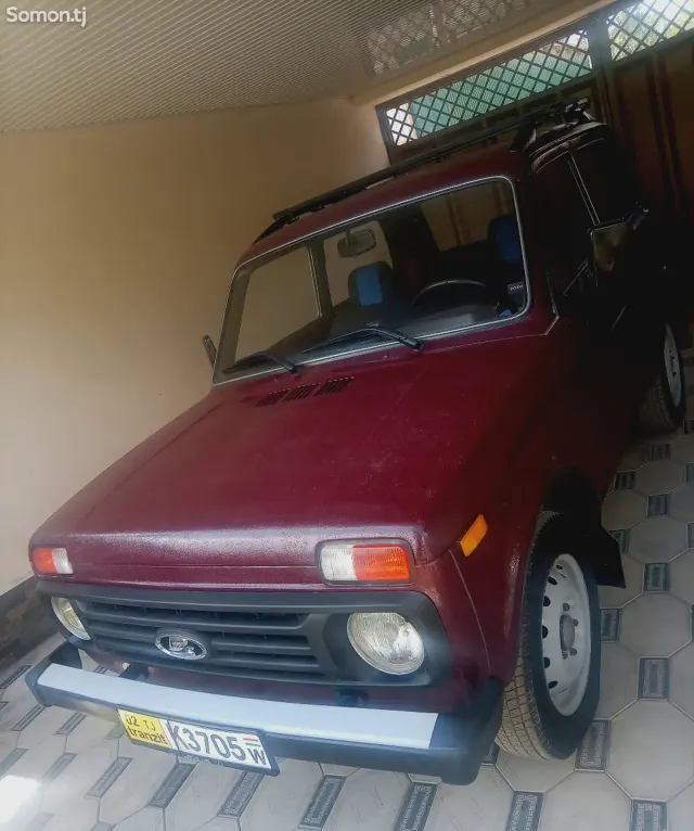 Lada (ВАЗ) Нива 2001 · 1.7 MT