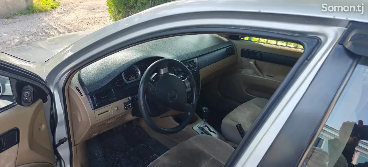 Chevrolet Lacetti 2007 · 1.6 AT