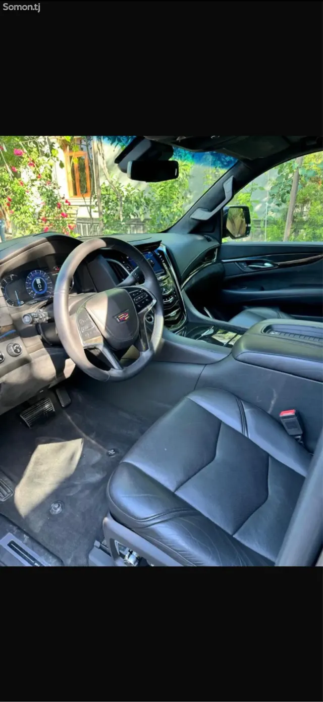 Cadillac Другая модель 2018 · 6.2 AT