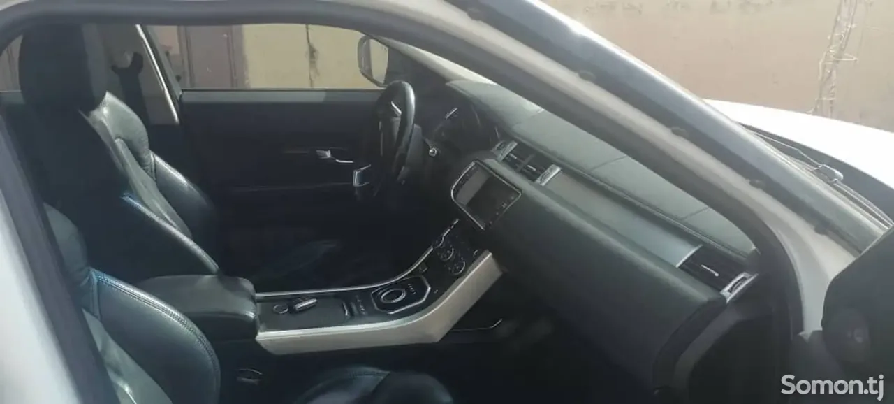 Land Rover Evoque 2012 · AT