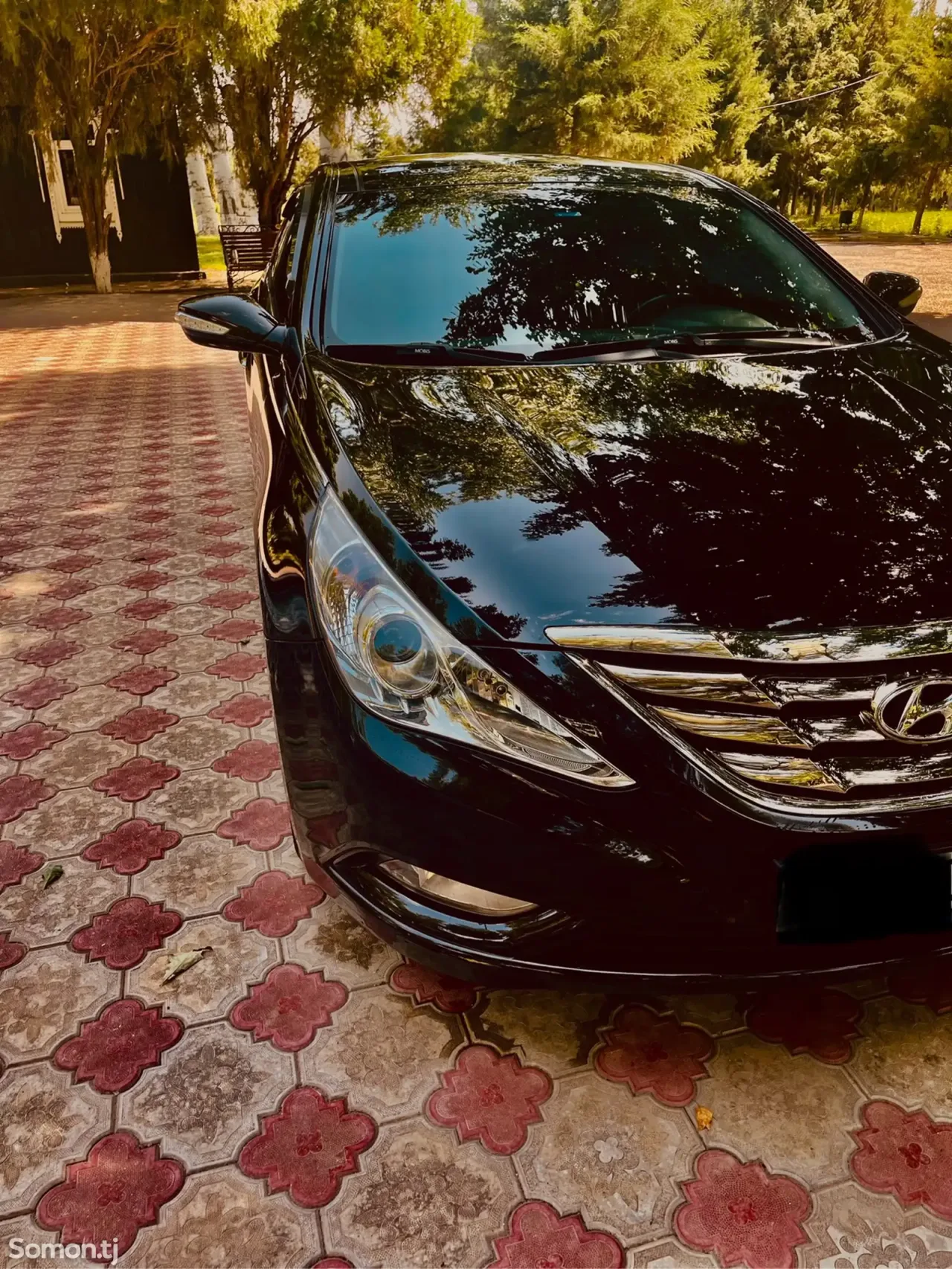 Hyundai Sonata 2011 · 2.0 AT