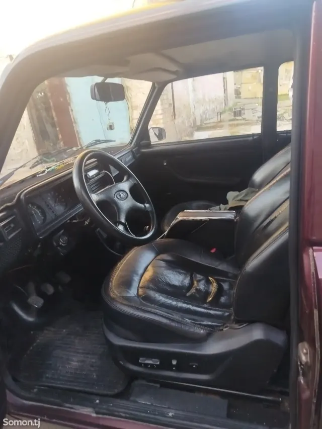 Lada (ВАЗ) 2107 2011 · 1.7 MT