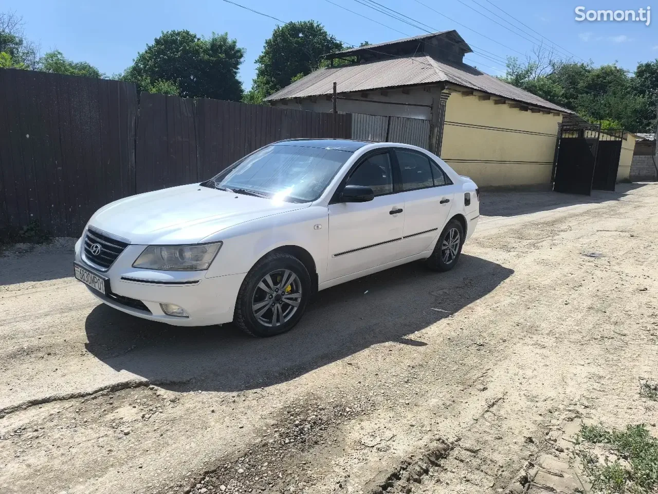 Hyundai Sonata 2009 · 2.0 AT