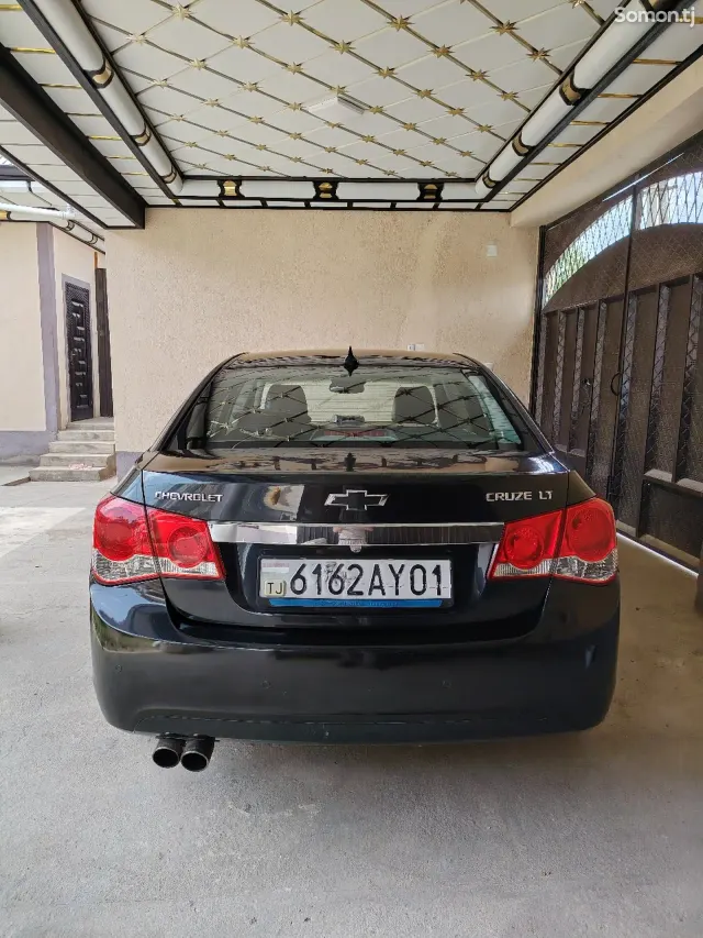 Chevrolet Cruze 2010 · 1.8 AT