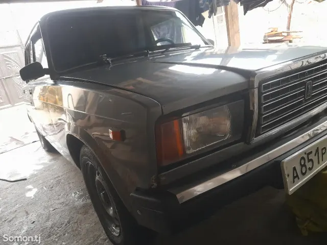 Lada (ВАЗ) 2107 2008 · 1.6 MT