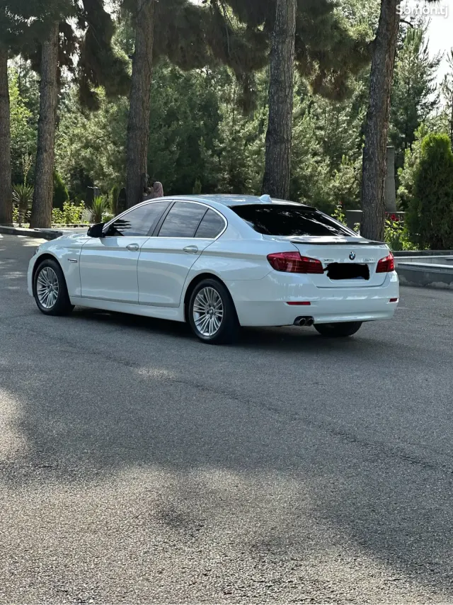 BMW 5 series 2014 · 2.0 AT