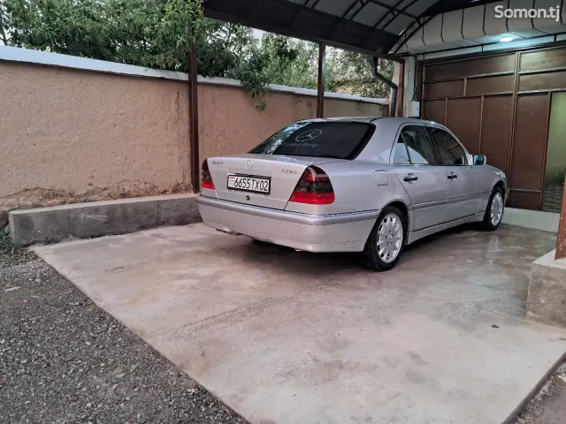 Mercedes-Benz C class 1999 · 2.8 AT