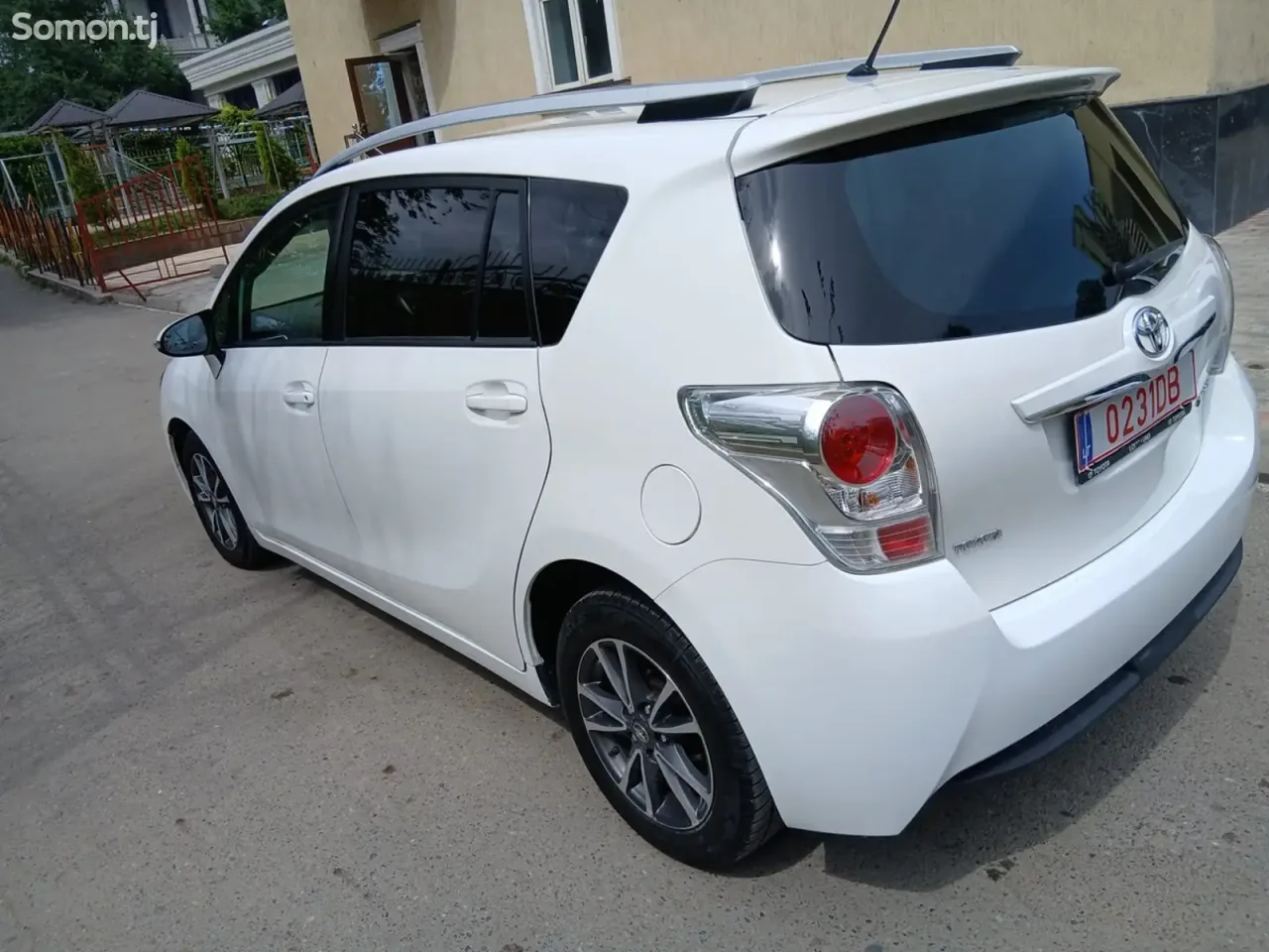 Toyota Verso 2016 · 1.6 MT