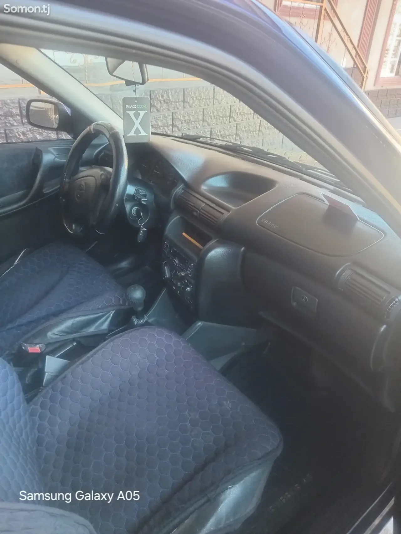 Opel Astra F 1996 · 1.6 MT