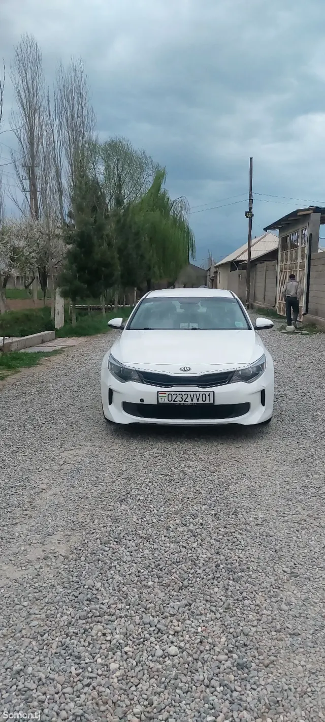 Kia Optima 2017 · 2.0 AT